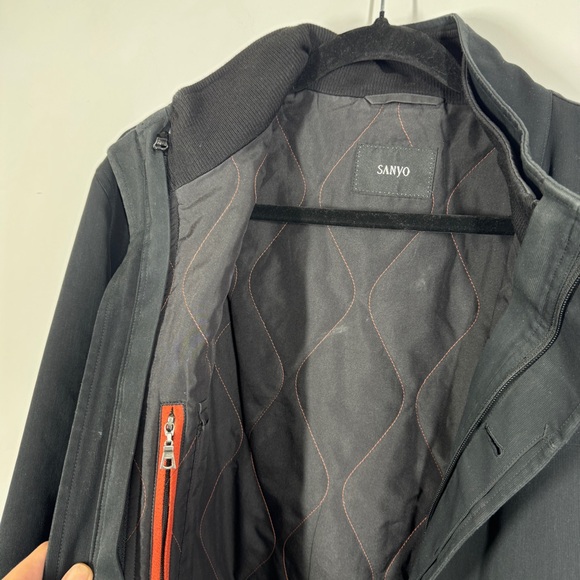 Sanyo Black Insulated Coat Mens Modern Minimalist Winter Jacket - Picture 14 of 14